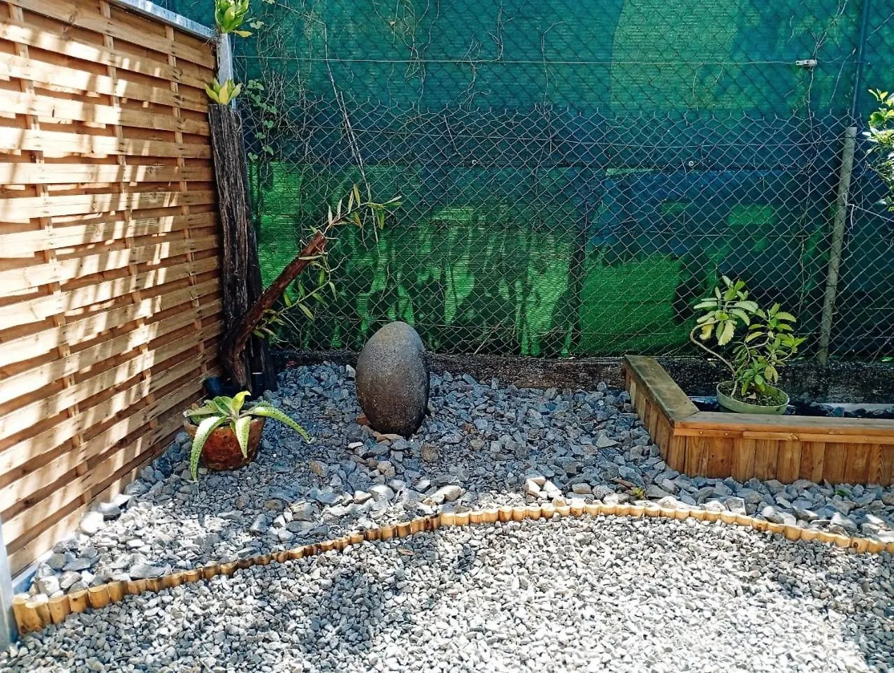 Charmant Bungalow Tout En Bois De 35 M2 Amenage A Neuf Lamentin 0*,